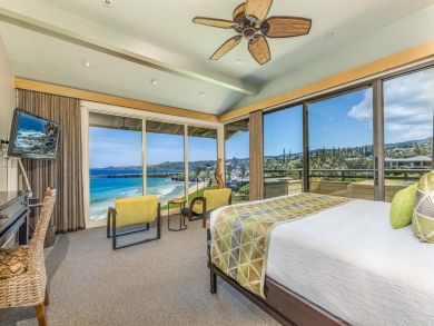 Maui Luxury Beachfront One Bedroom